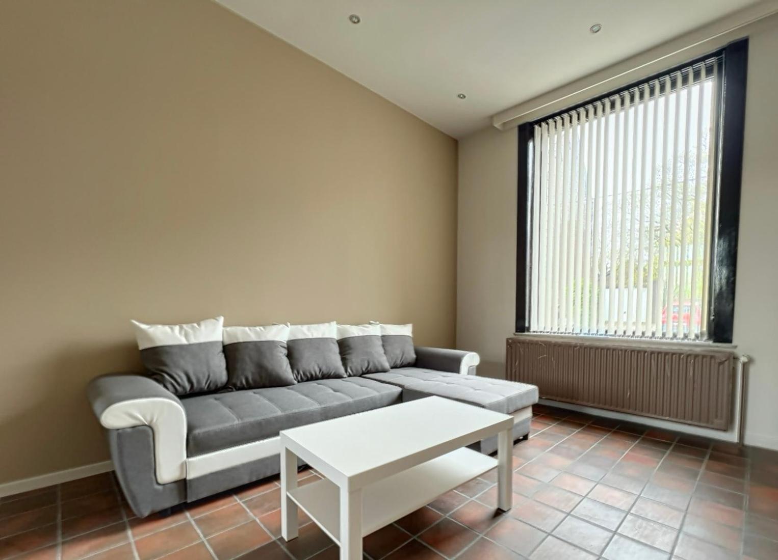 Station 64 A1 Bruxelles-Charleroi-Airport Villa Exteriör bild